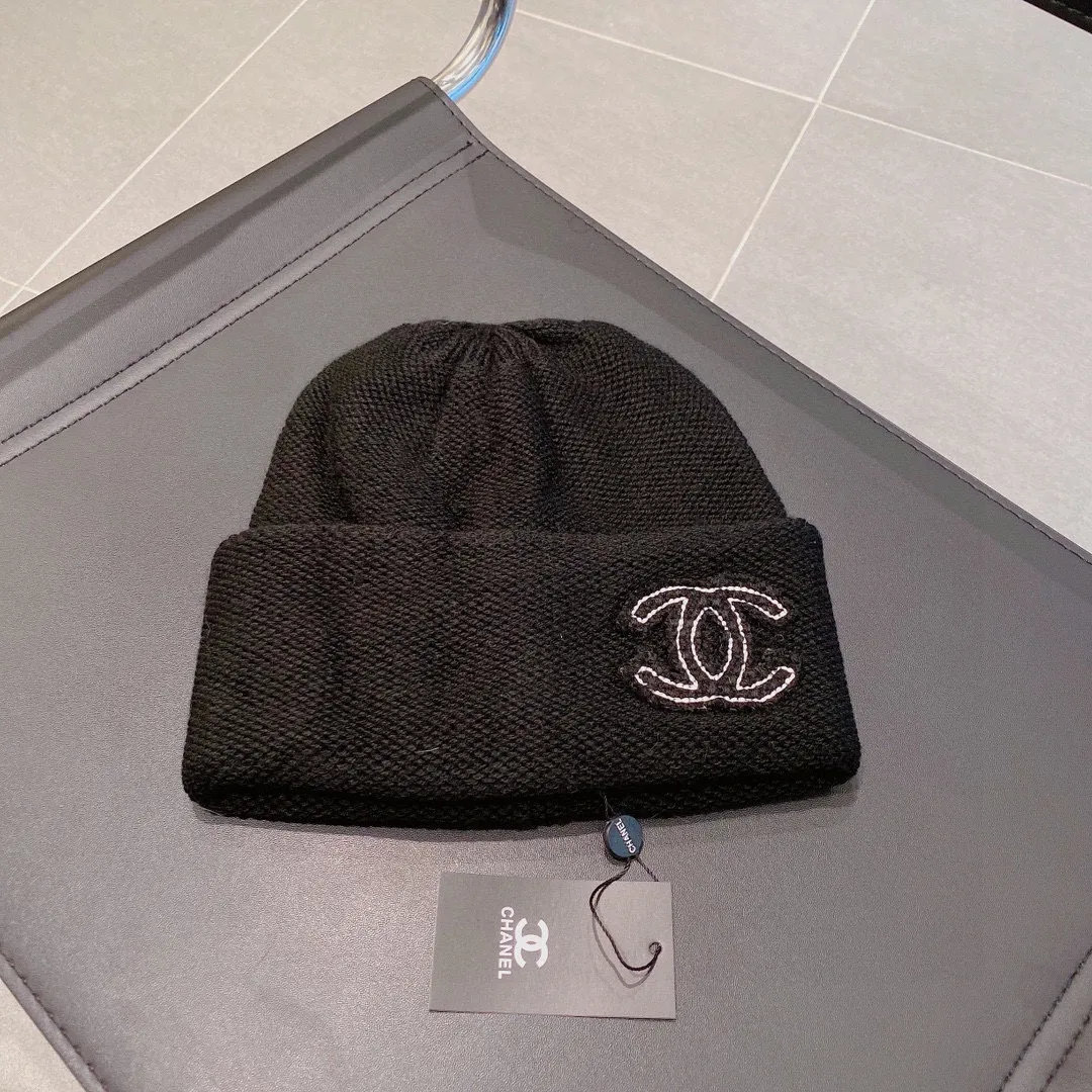Running amount 70¥ Chanel Chanel 2022 new autumn and winter wool cold hat, knitted woolen hat, official new style, unisex, black and white