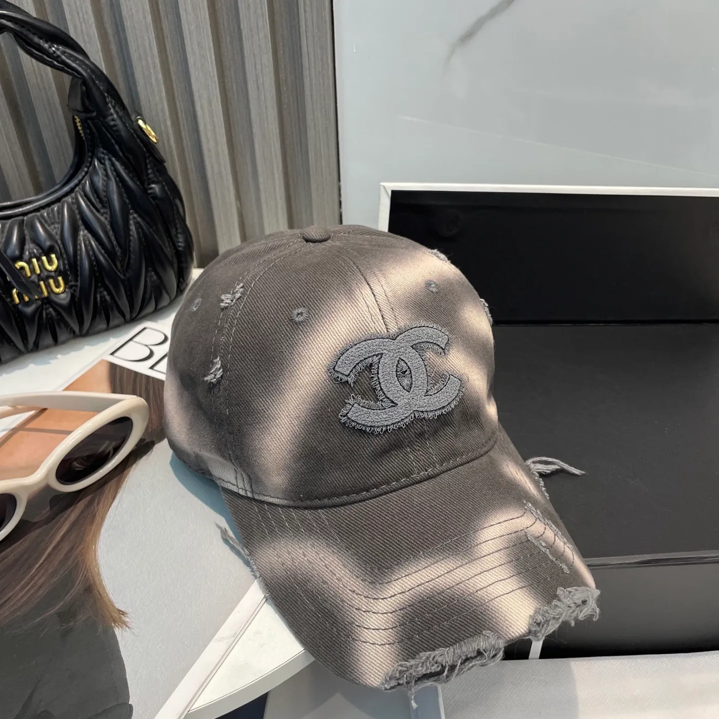 P70 CHANEL [Chanel] New simple logo baseball cap, new model shipped, big brand style is super easy to match, hurry up and get it!