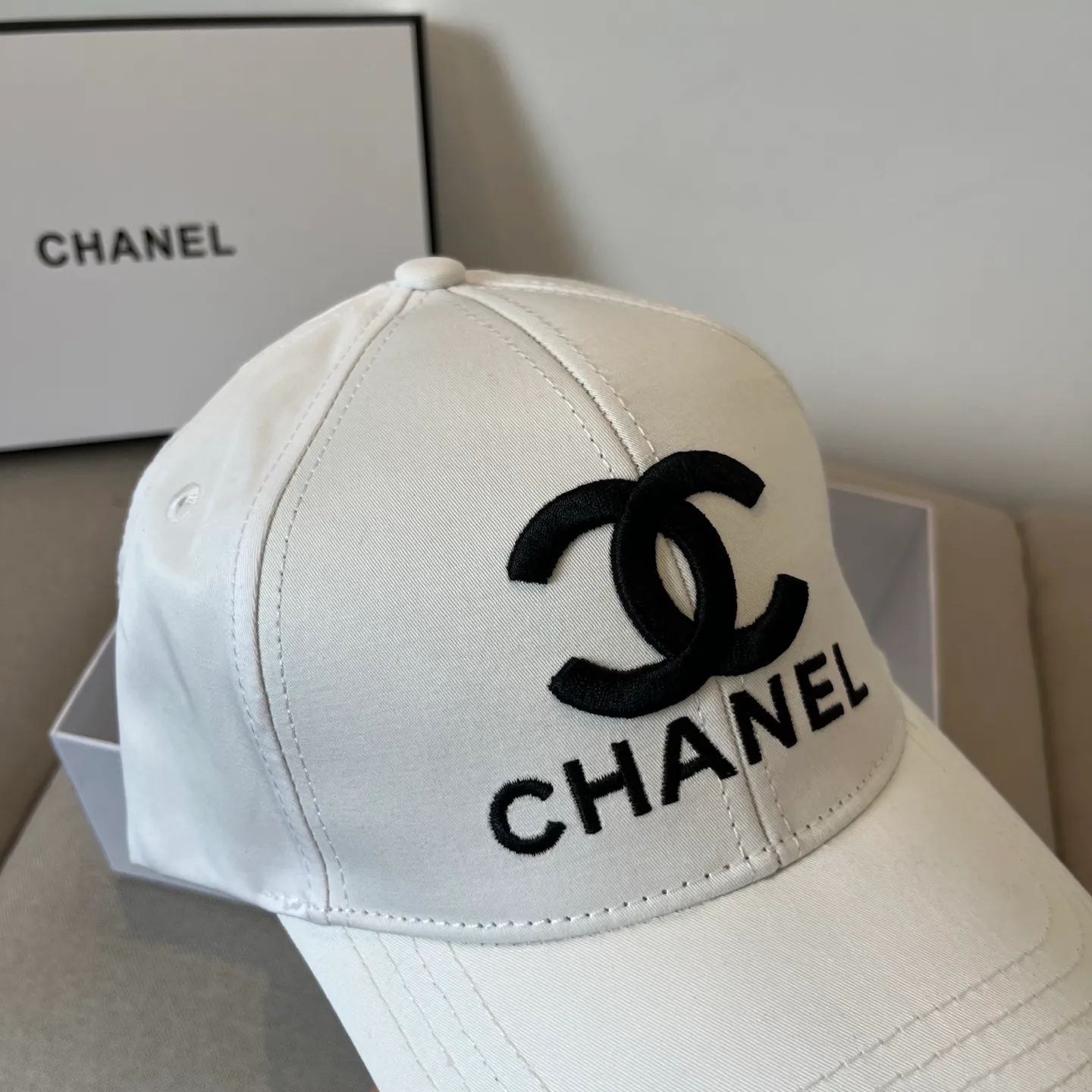 P56 CHANEL new baseball cap, Xiaoxiang classic and simple, fashionable and casual design, popular new product