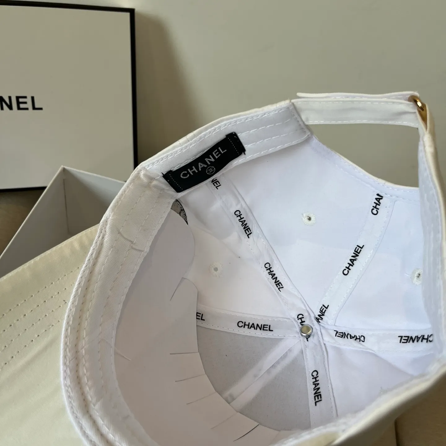 P56 CHANEL new baseball cap, Xiaoxiang classic and simple, fashionable and casual design, popular new product