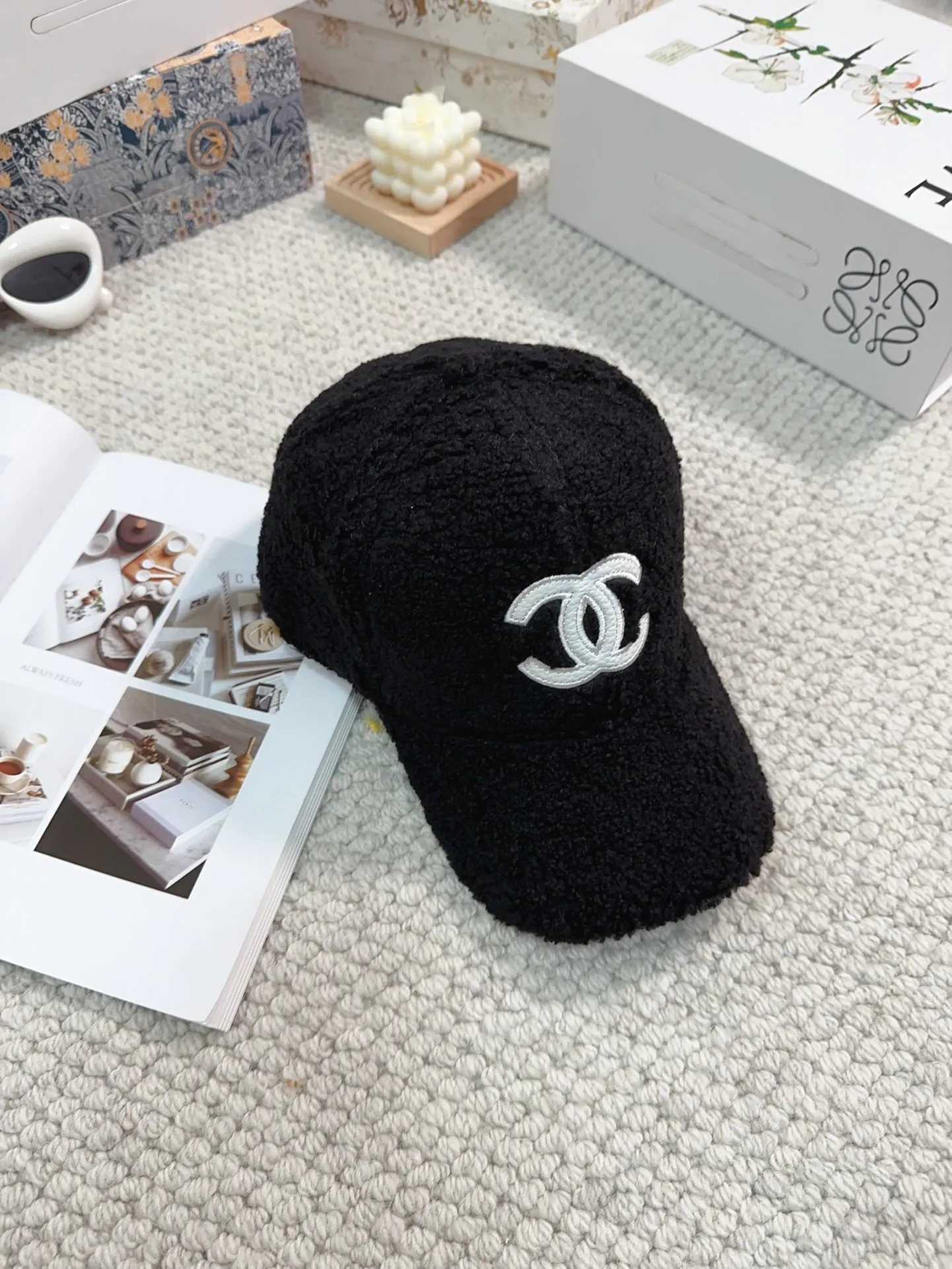 🉐60 Chanel 2023 new autumn and winter baseball cap, lamb fur hat, available in 3 colors, head circumference 57cm