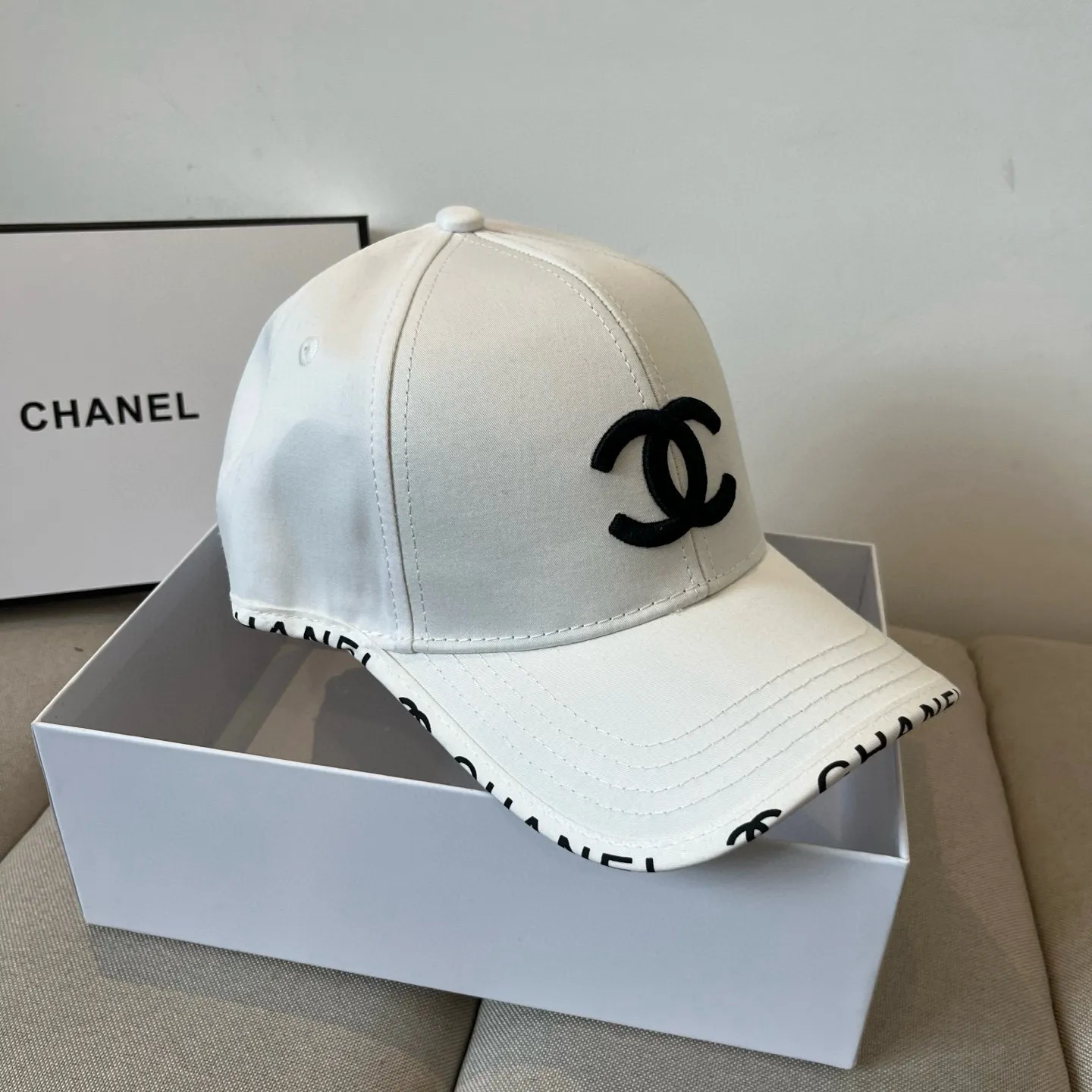 P60 CHANEL new baseball cap, Xiaoxiang classic and simple, fashionable and casual design, popular new product