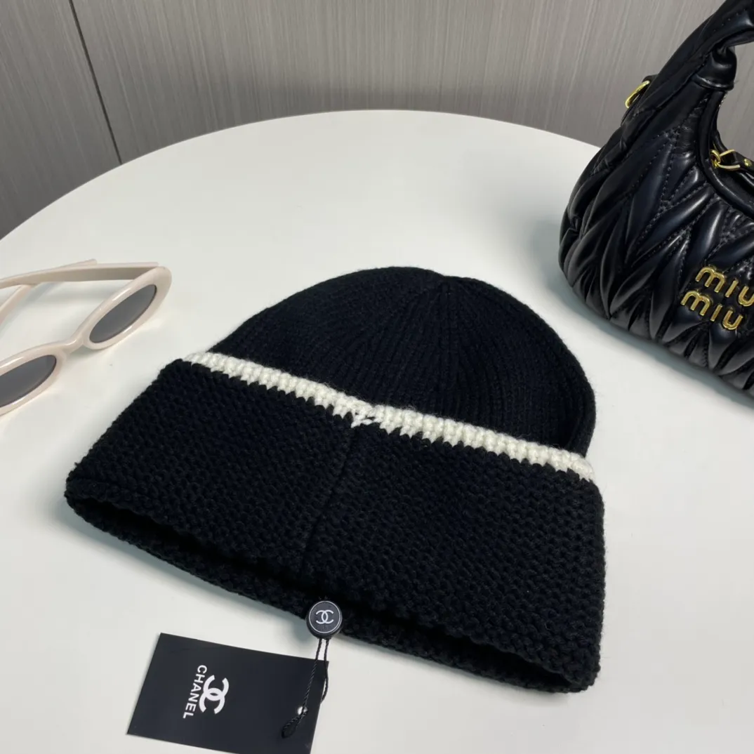 P76 Chanel official website quality Chanel autumn and winter woolen hat recommended by Internet celebrity fashion bloggers, Xiaohongshu's popular style, super soft and comfortable knitted hat with excellent elasticity!