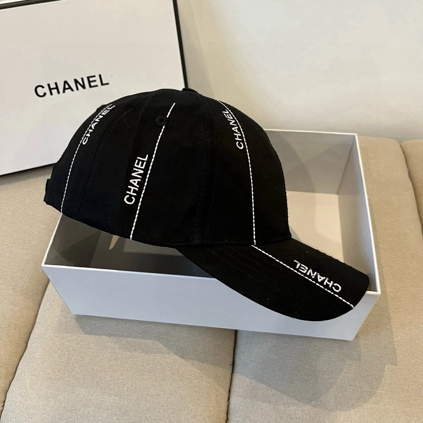 P60💰Chanel CHANEL new baseball cap, Xiaoxiang classic and simple, fashionable and casual design, popular new product