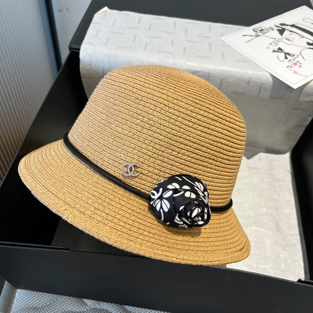 💰140¥ Chanel new top hat, original small basin hat, straw hat, head circumference 57cm