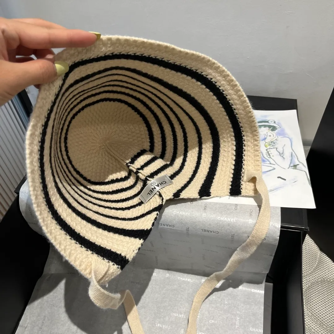 💰90¥ Chanel new knitted bucket hat, head circumference 57cm