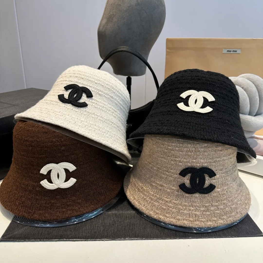 P60 CHANEL Chanel 2025 new style fisherman hat with small fragrance, 🔆Versatile everyday style ~ a must-have for going out on the street