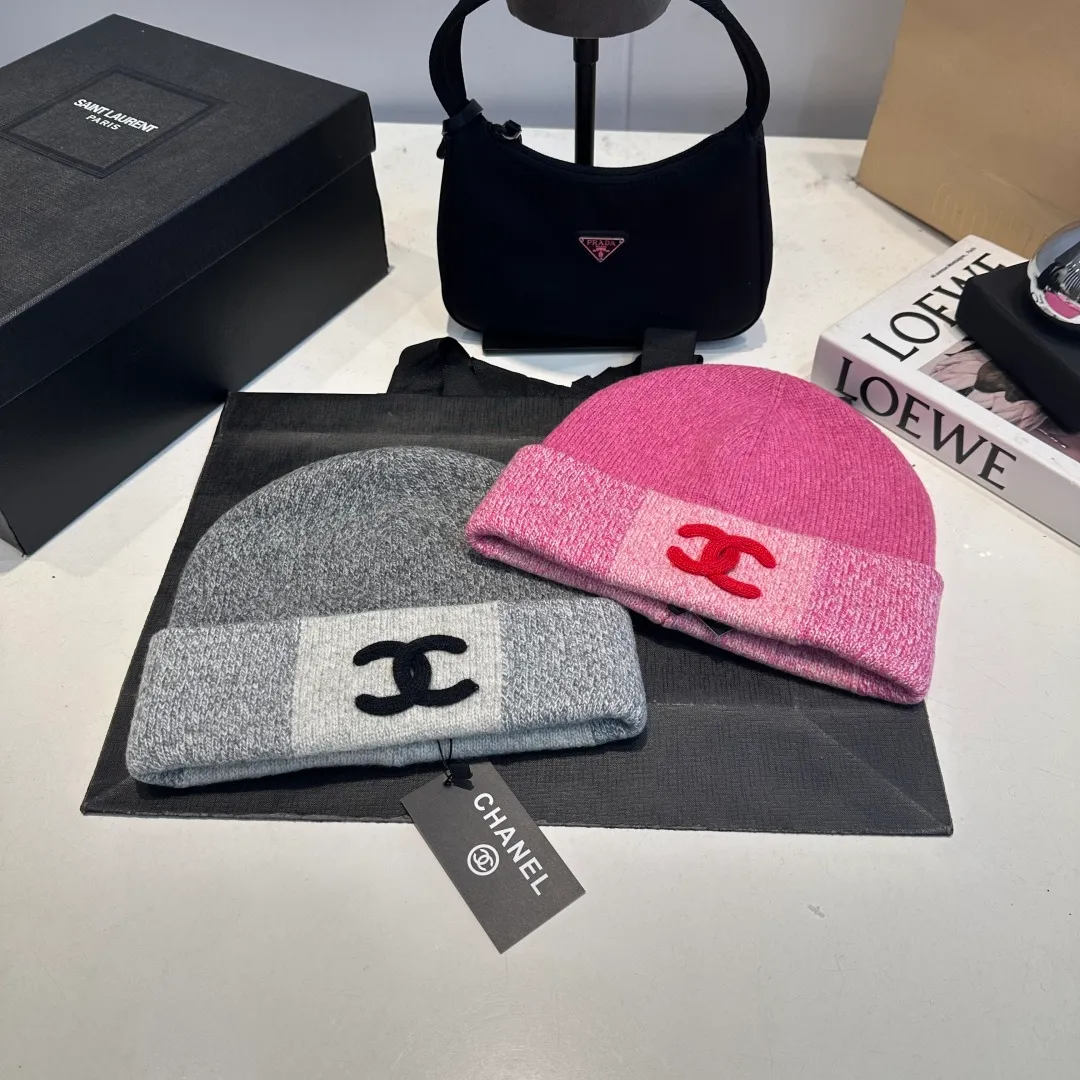 P70 Chanel official website quality Chanel autumn and winter woolen hat recommended by Internet celebrity fashion bloggers, Xiaohongshu popular style, super soft and comfortable knitted hat, extremely elastic