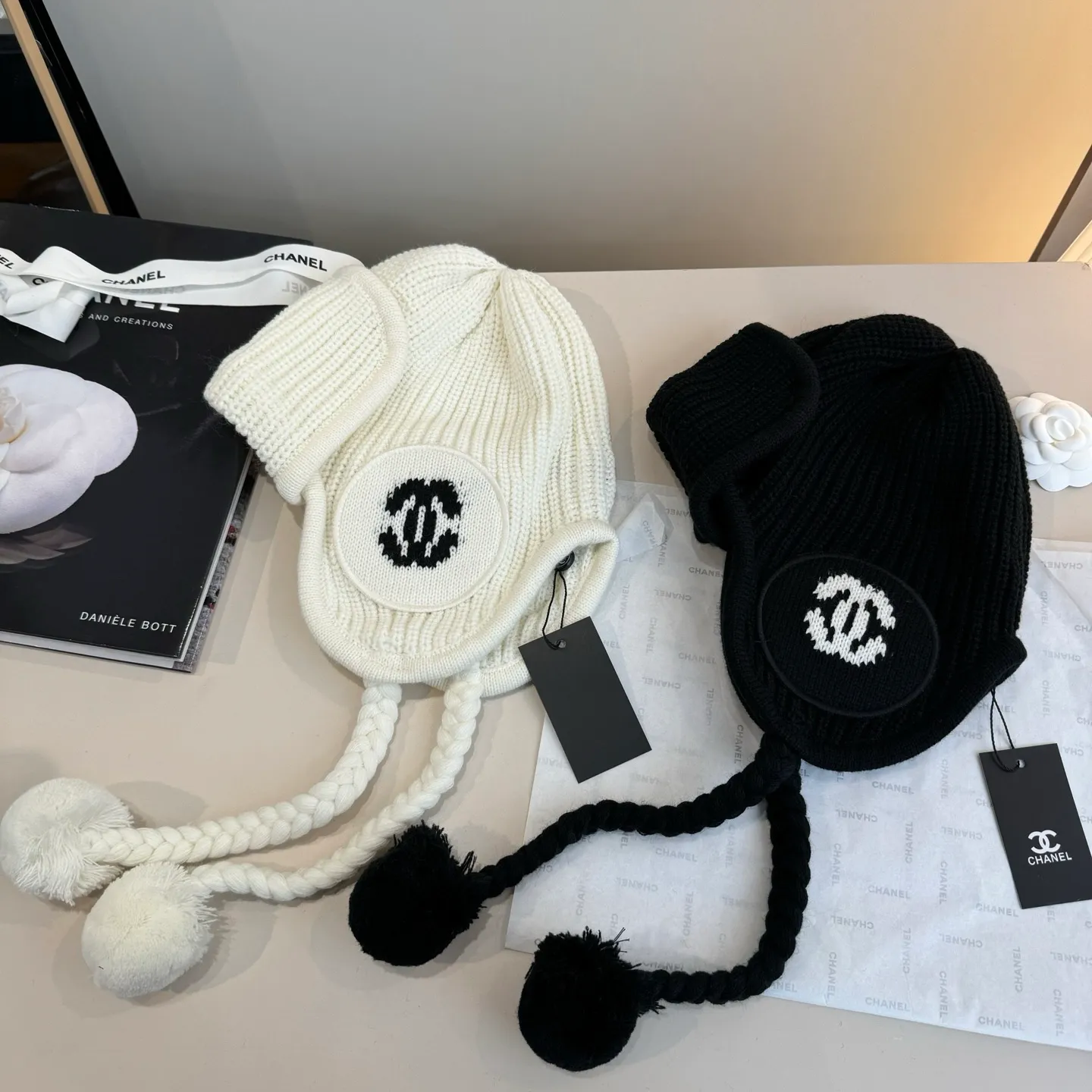 💰90¥ Chanel knitted beanie, ear protection hat