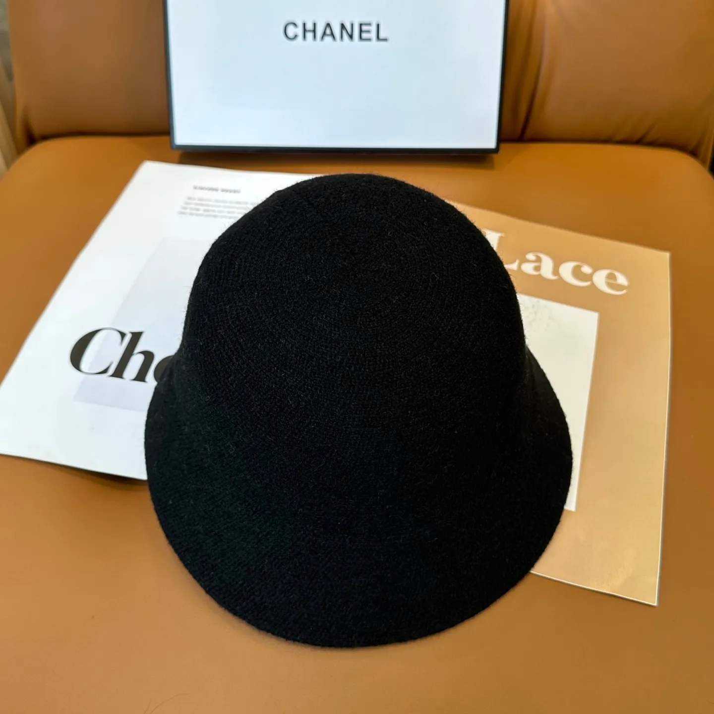 P66💛 Comes with dust bag [CHA Chanel] 2025 autumn and winter new style small fragrance cashmere bucket hat, 🔆Versatile everyday style ~ a must-have for going out on the street