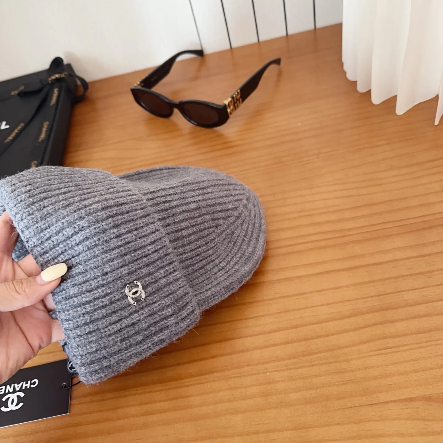 💰48 Chanel knitted beanie