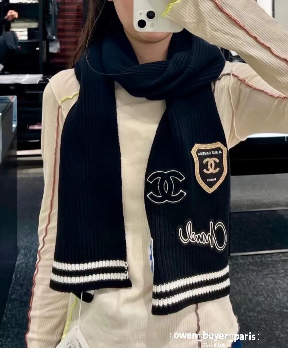 💰250¥ Chanel scarf and hat set, counter style