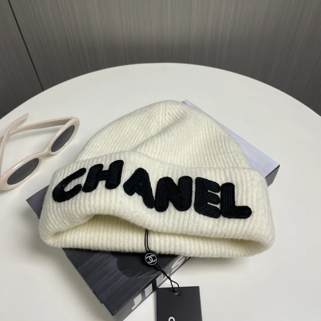 P66 comes with dust bag 🌺 [CHANEL] New wool knitted hat, Xiaohongshu, recommended by major Internet celebrities! Thicker and warmer, fashionable and popular🌸First-class texture, the best brand for keeping warm in autumn and winter, order now, limited quantity available