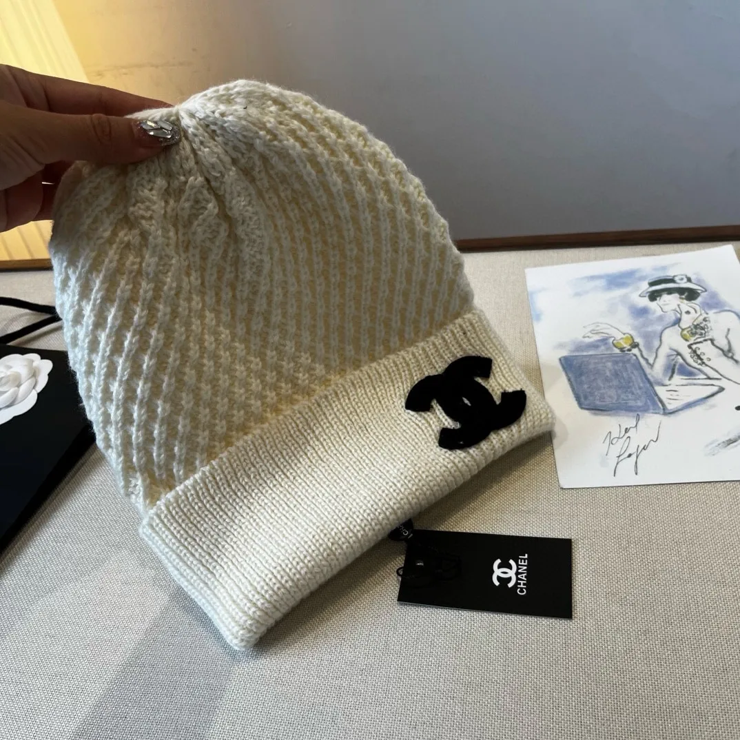 💰70¥ Chanel knitted beanie