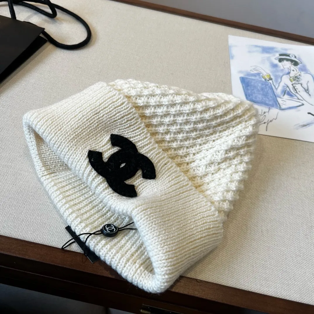 💰70¥ Chanel knitted beanie