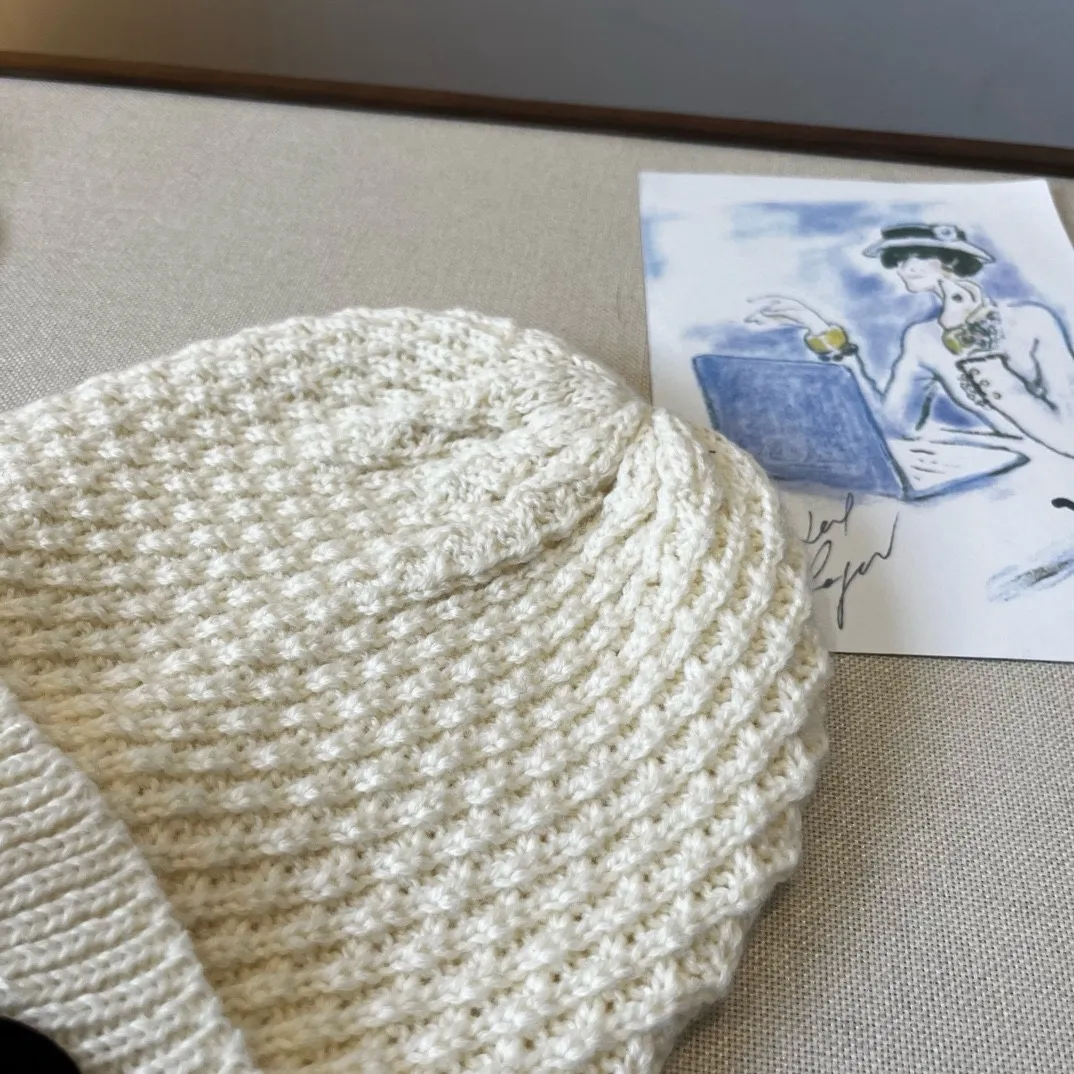 💰70¥ Chanel knitted beanie