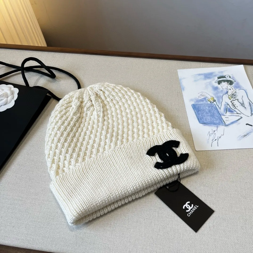 💰70¥ Chanel knitted beanie
