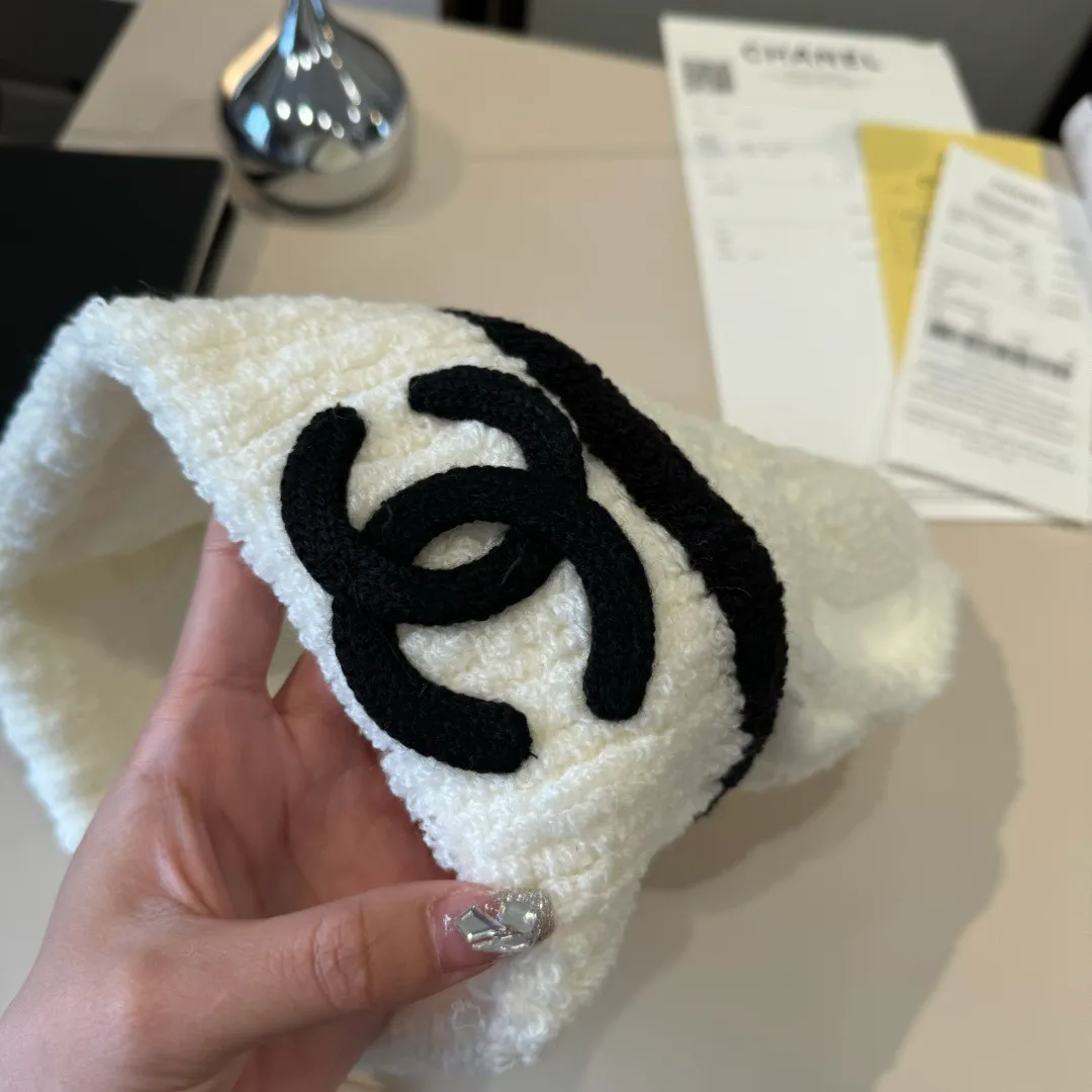 💰70¥ Chanel knitted beanie