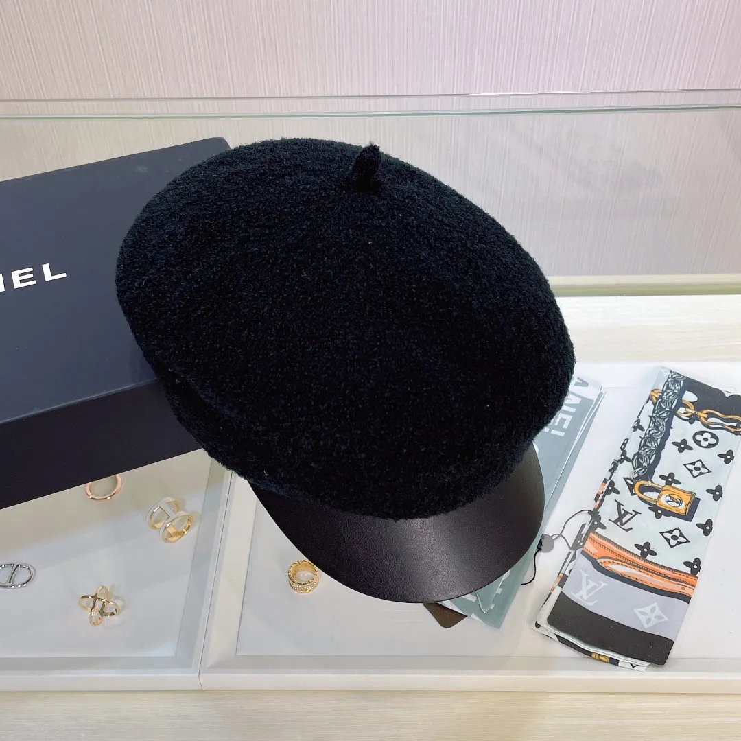 🉐60🔥 Chanel's new autumn and winter custom-made military cap, contrasting fabrics, niche yet high-end! The latest style of Xiaoxiangfeng, a must-have for celebrities