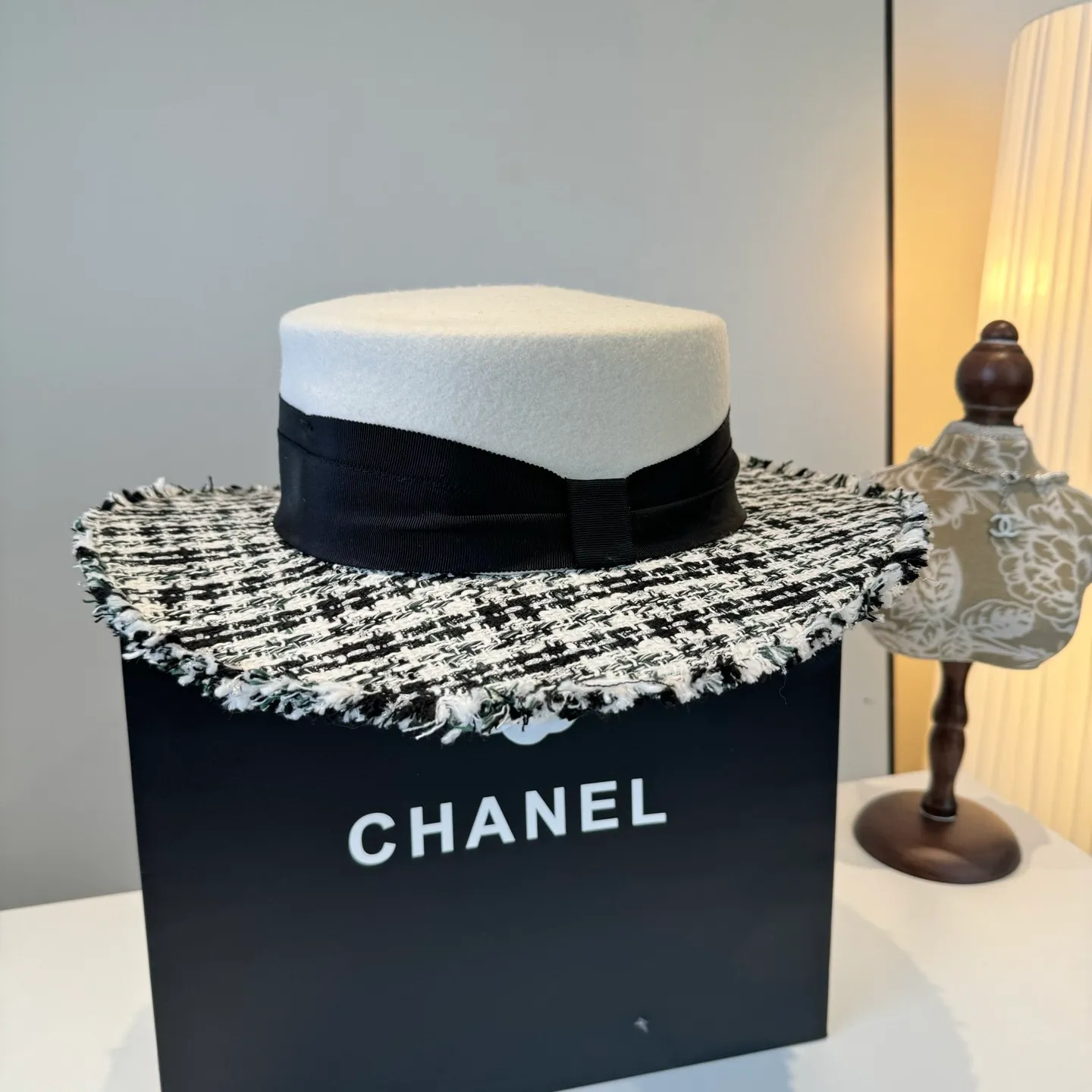 💰190¥ Chanel Chanel classic lady style flat top hat, head circumference 57cm
