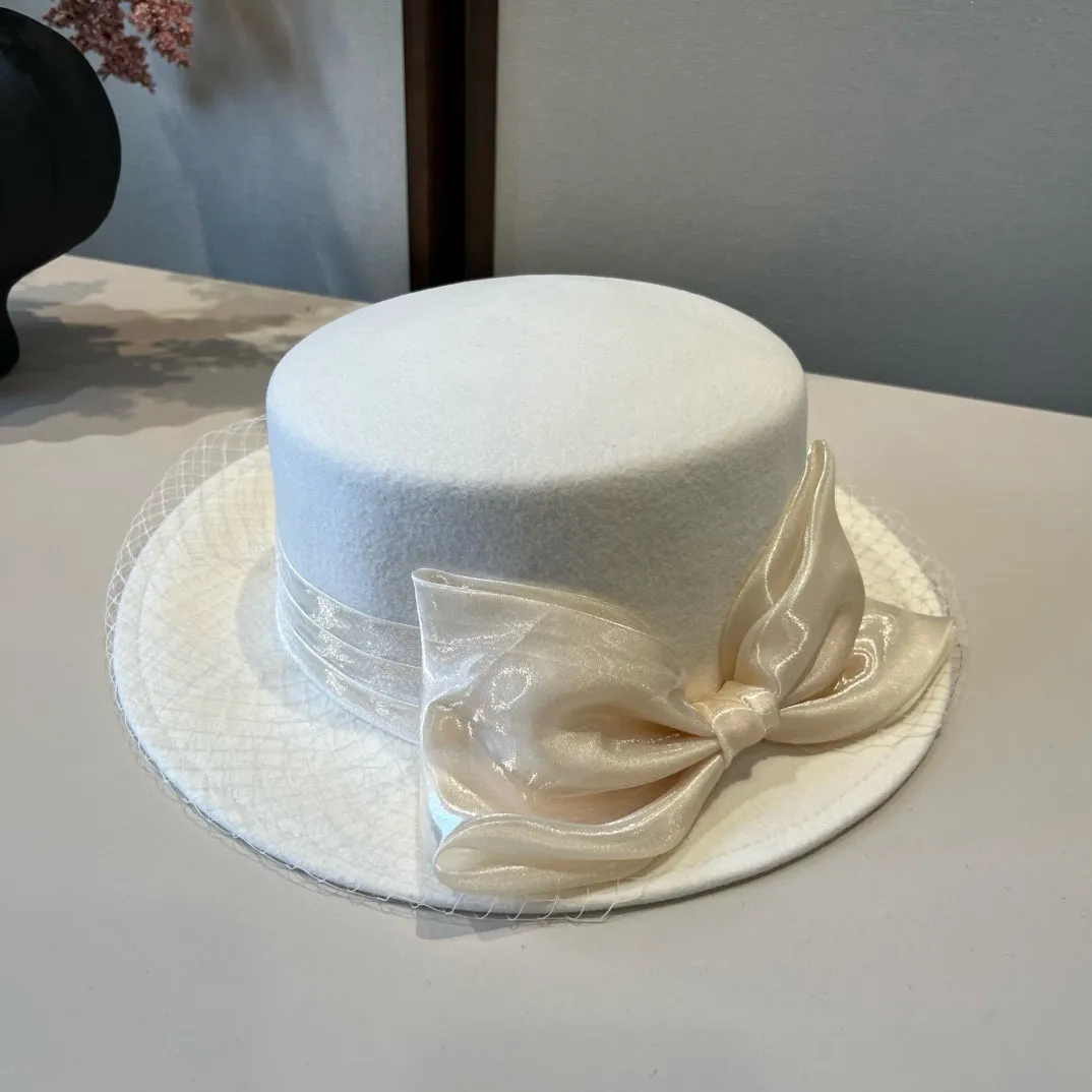 💰210¥ White Chanel wool flat top, mesh hat, 100% wool🦙Fabric% Head circumference 57cm