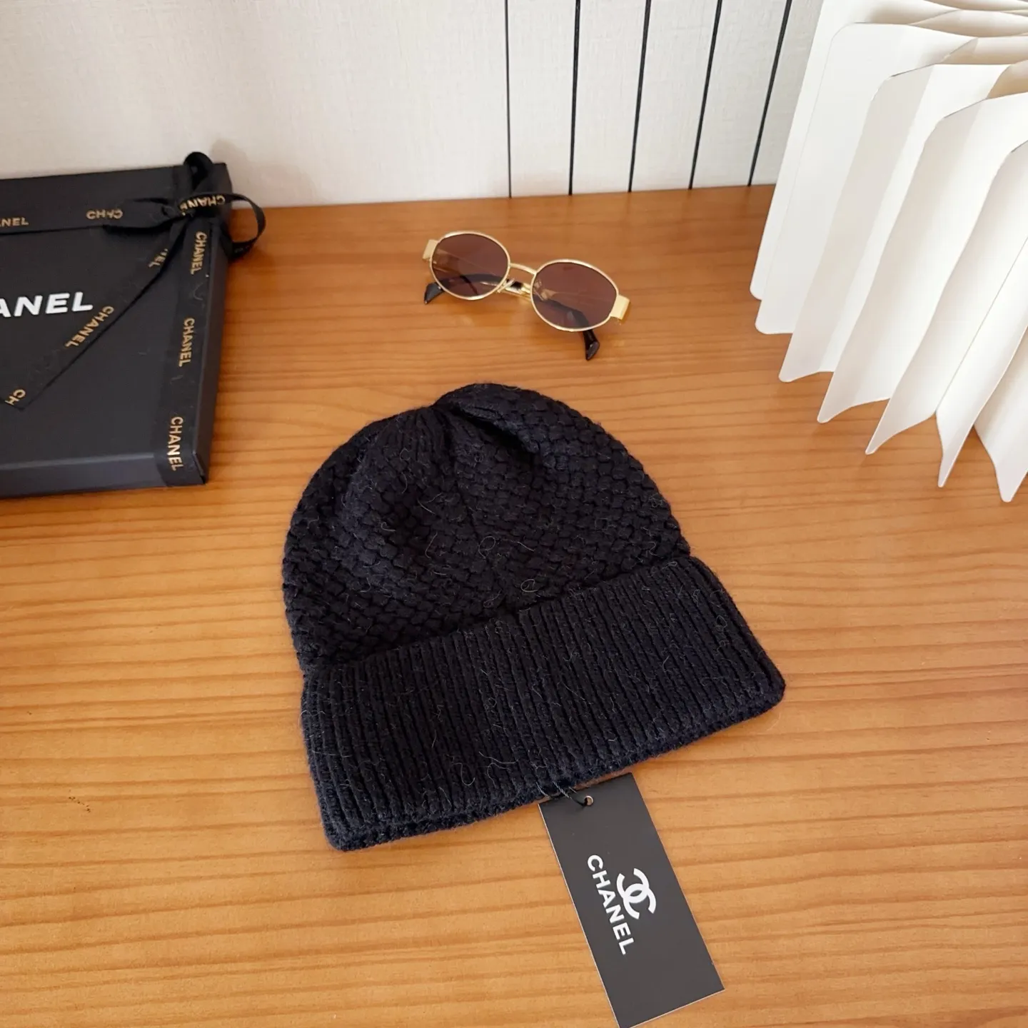 💰90 Chanel official website releases CHANEL small and popular knitted hat! Xiaohongshu’s new product is released, it’s so 🉑️, high-elastic fabric, classic colors, same style for men and women.