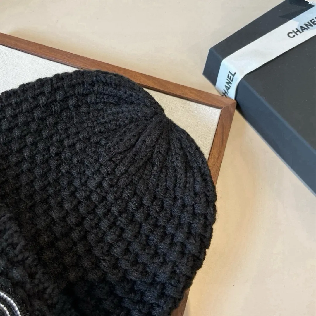 💰70¥ Chanel knitted beanie