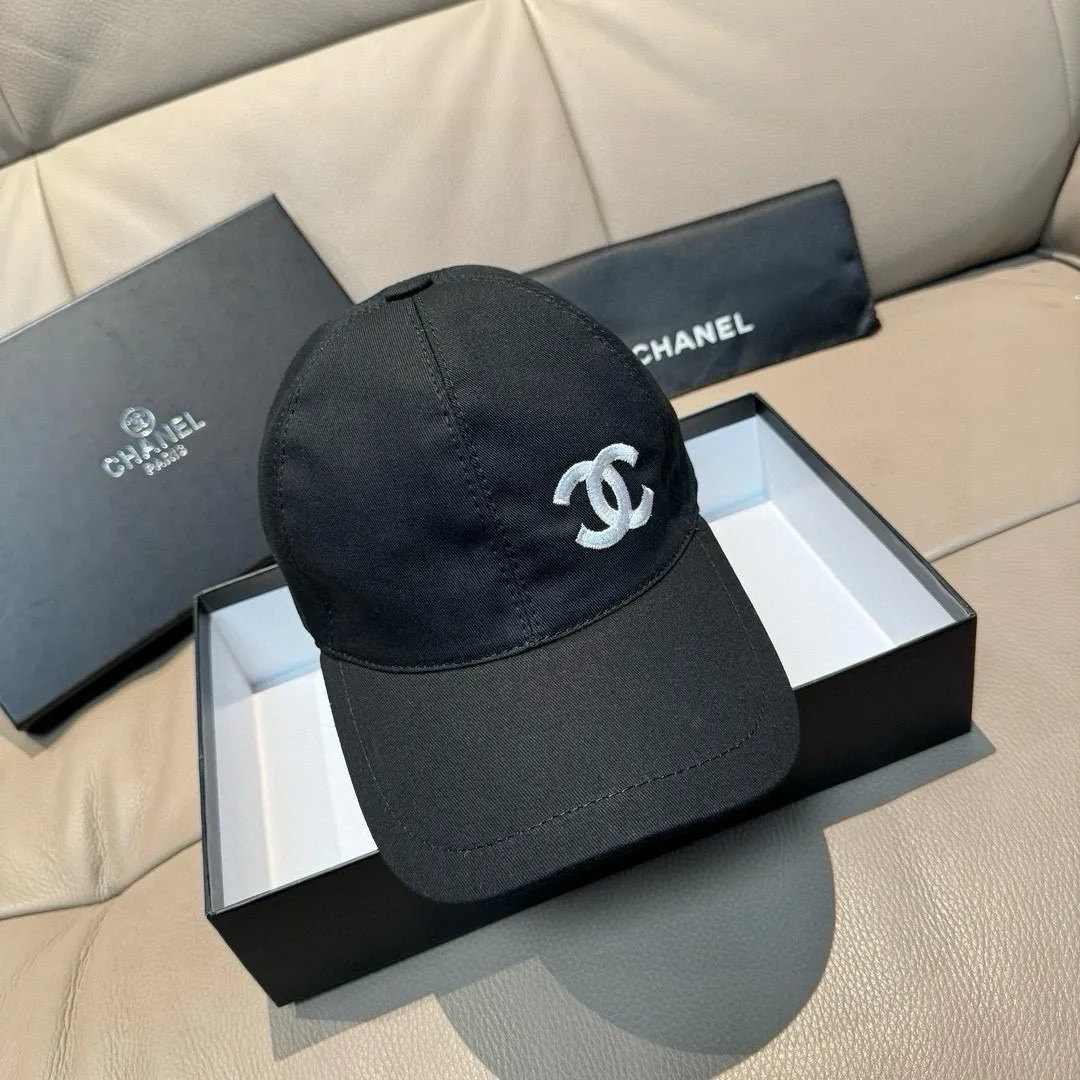 P90, new original baseball cap from Chanel counter, 1:1 mold customization, three-dimensional embroidery, exquisite and flawless! 100% pure cotton fabric, original factory quality, exclusive physical photography.