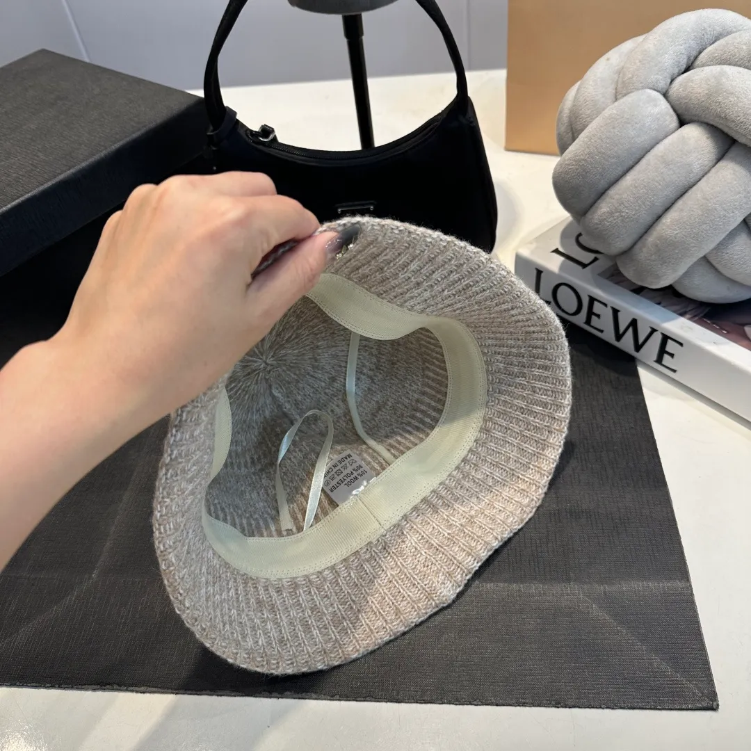 P60 CHANEL Chanel 2025 autumn and winter new style wool cashmere bucket hat, 🔆Quality goddess style ~ a must-have for going out on the street