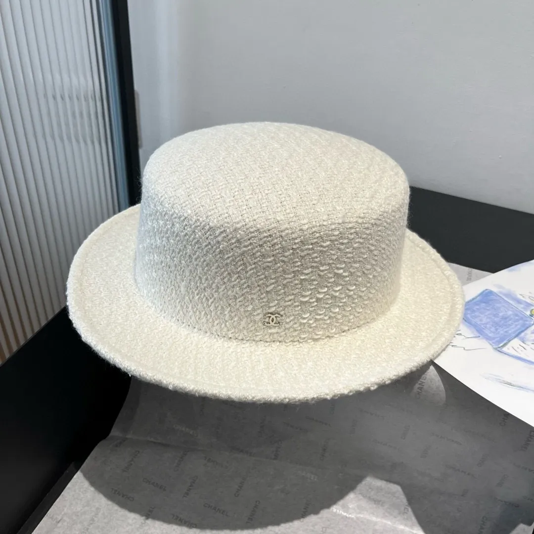 💰180¥ Chanel Chanel classic lady style flat top hat, head circumference 57cm