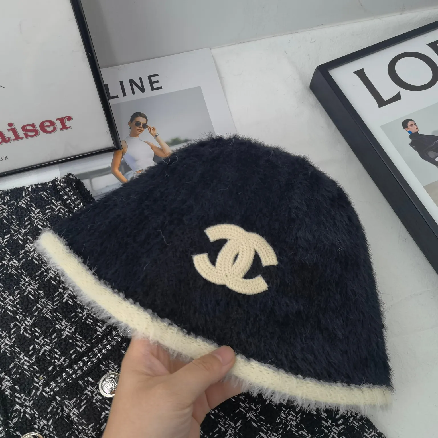 Special 🉐60💛 Comes with dust bag [CHANEL Chanel] 2022 autumn and winter new plush color-blocked bucket hat, small fragrance and big brand are out on the street, a must-have in autumn and winter