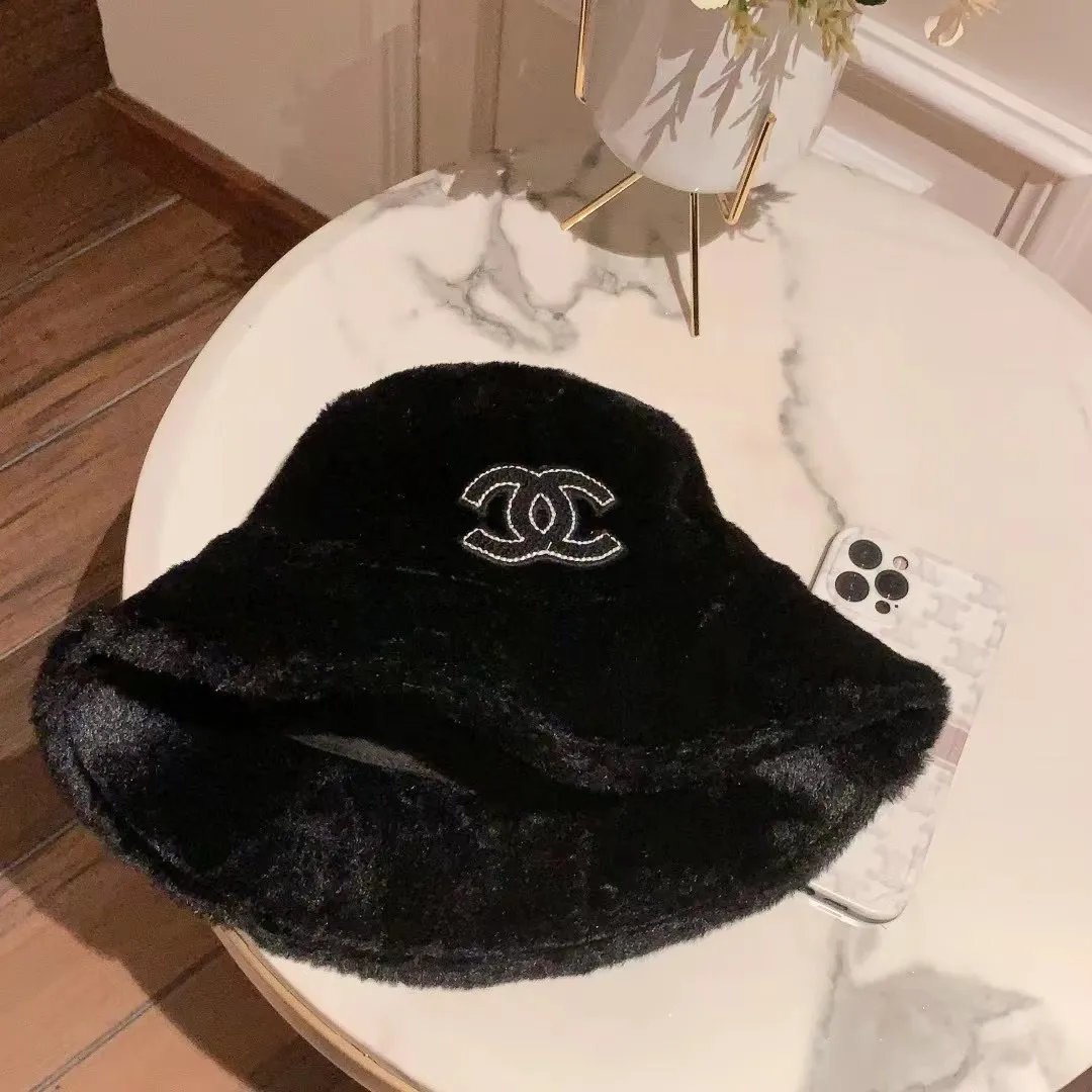🉐66👒Chanel Chanel 2022 new autumn and winter rabbit fur bucket hat, hand-held fisherman hat, full of ladylike style, running volume in three colors, head circumference 57cm