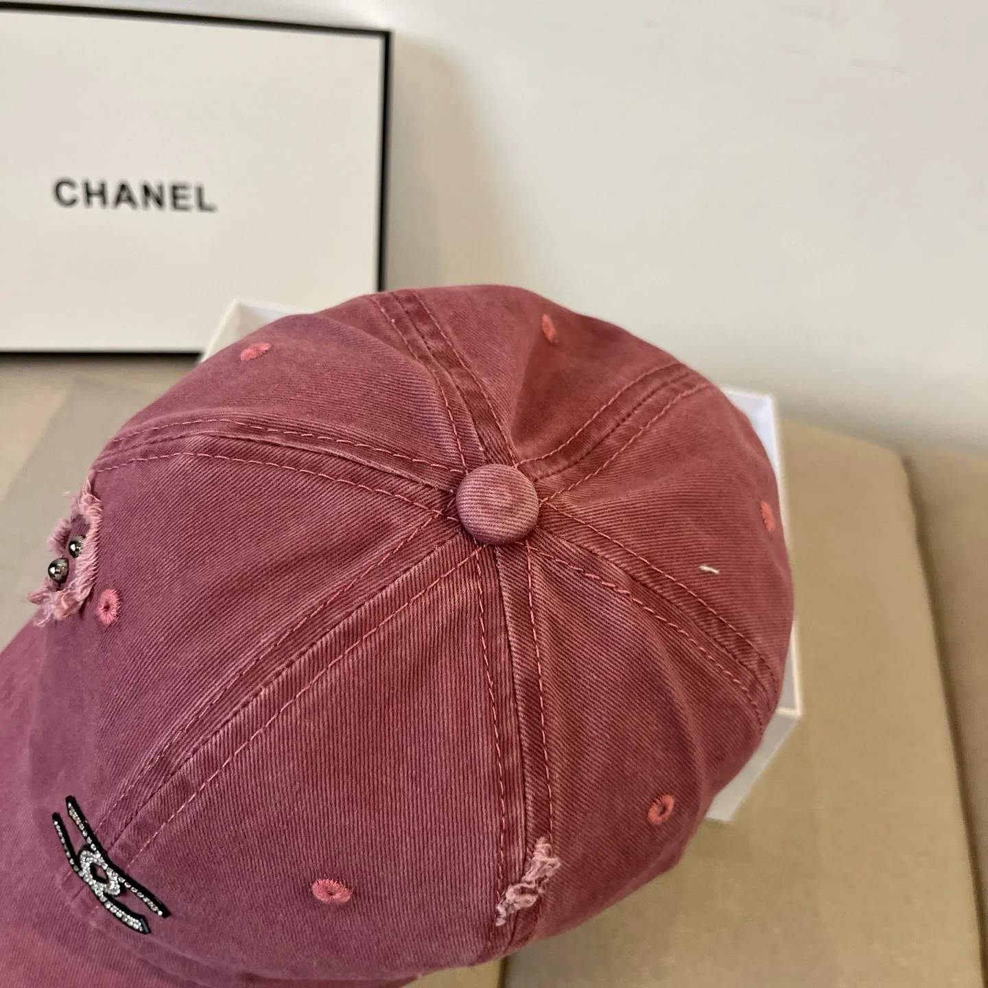 P60 CHANEL Chanel 2025 new small fragrance big-name baseball cap, counter classic style, unisex, head circumference 57, four colors available