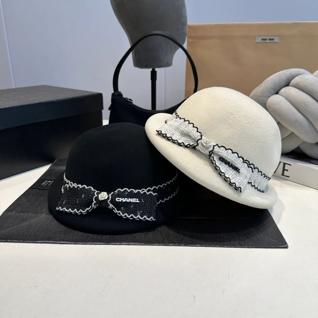 P170 Chanel Chanel classic lady style bowler hat, head circumference 57cm