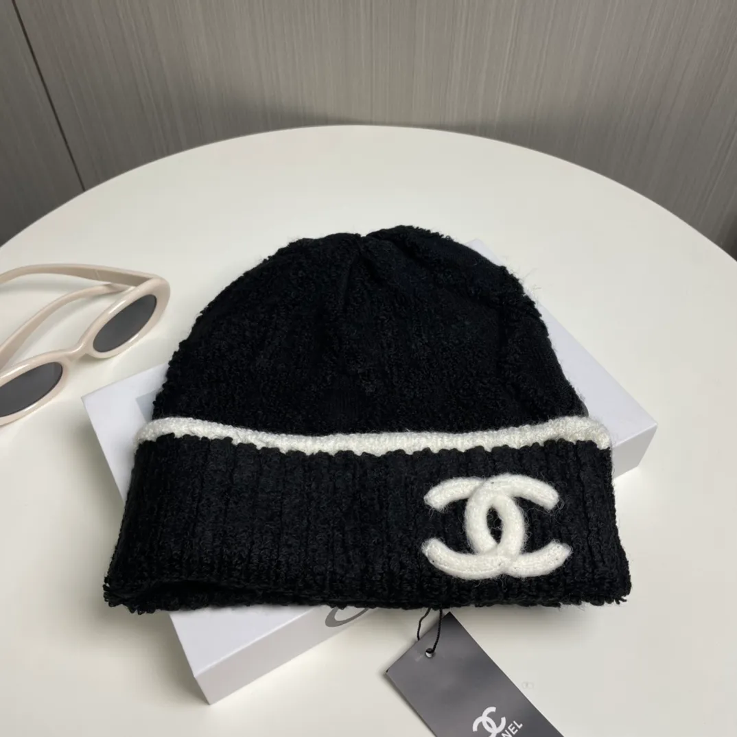 P76 Chanel official website quality Chanel autumn and winter woolen hat recommended by Internet celebrity fashion bloggers, Xiaohongshu's popular style, super soft and comfortable knitted hat with excellent elasticity!