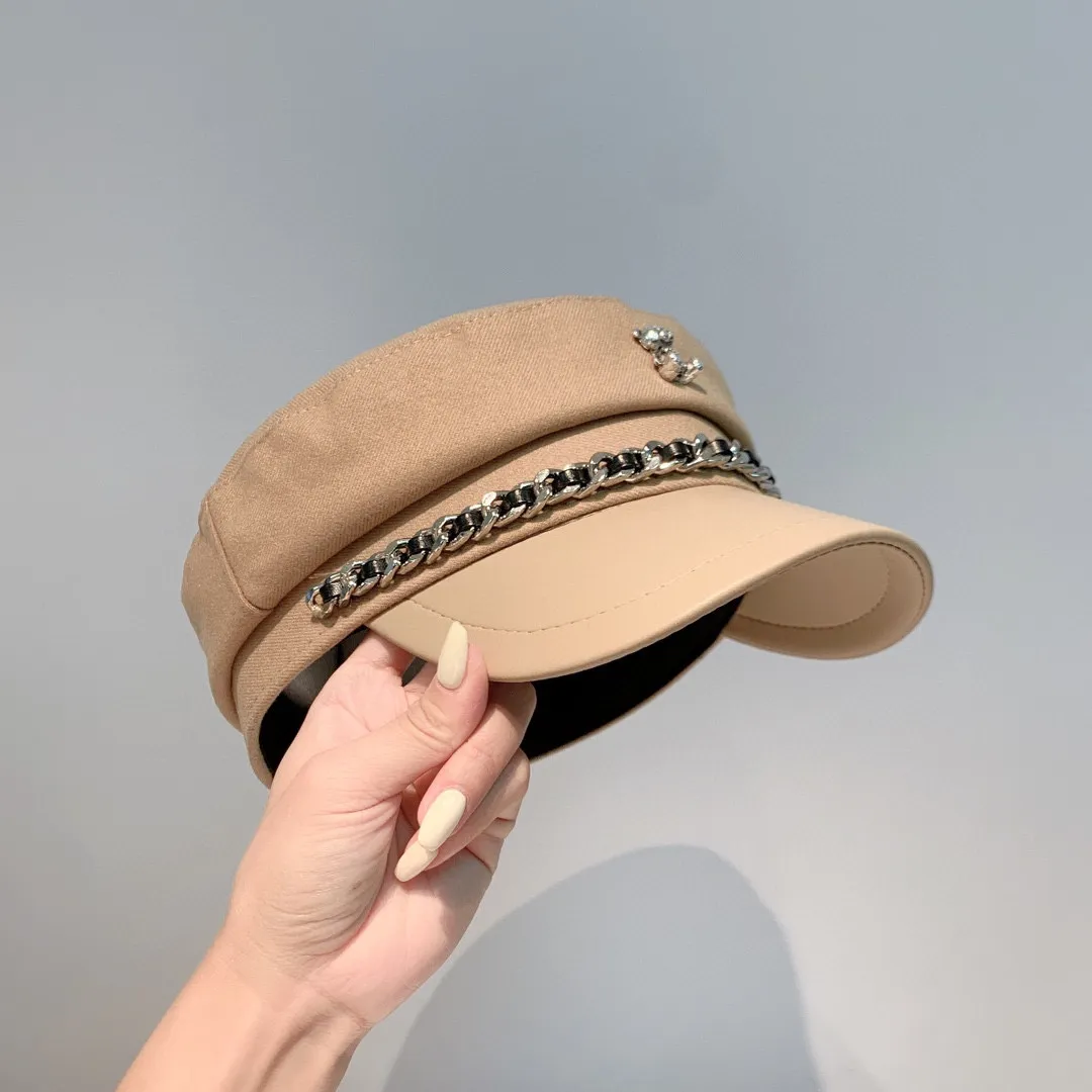 Running volume 50 Chanel Chanel 2021 new autumn duck bill military cap, wool 🦙 fabric, super correct design, a must-have for autumn and winter, running volume 3 colors, head circumference about 57cm