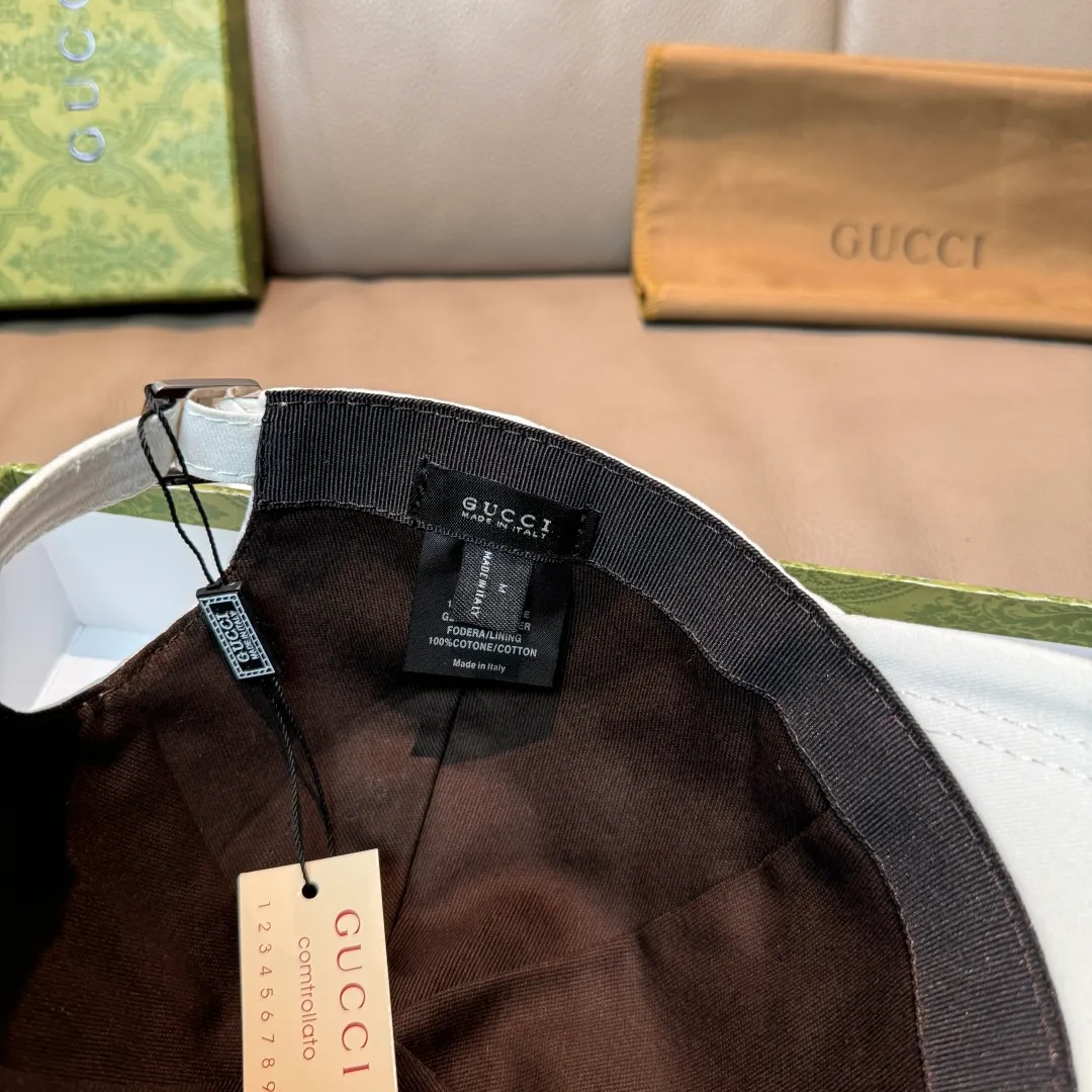 P90, new original baseball cap from Chanel counter, 1:1 mold customization, three-dimensional embroidery, exquisite and flawless! 100% pure cotton fabric, original factory quality, exclusive physical photography.