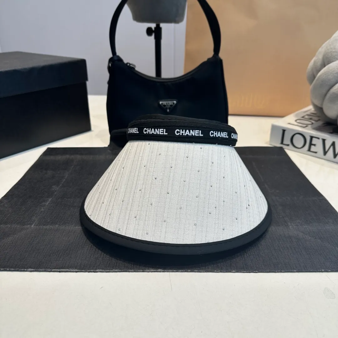P56 Chanel light luxury celebrity style empty top hat and little fairy headband with empty top! Breathable and not stuffy…a must-have for summer