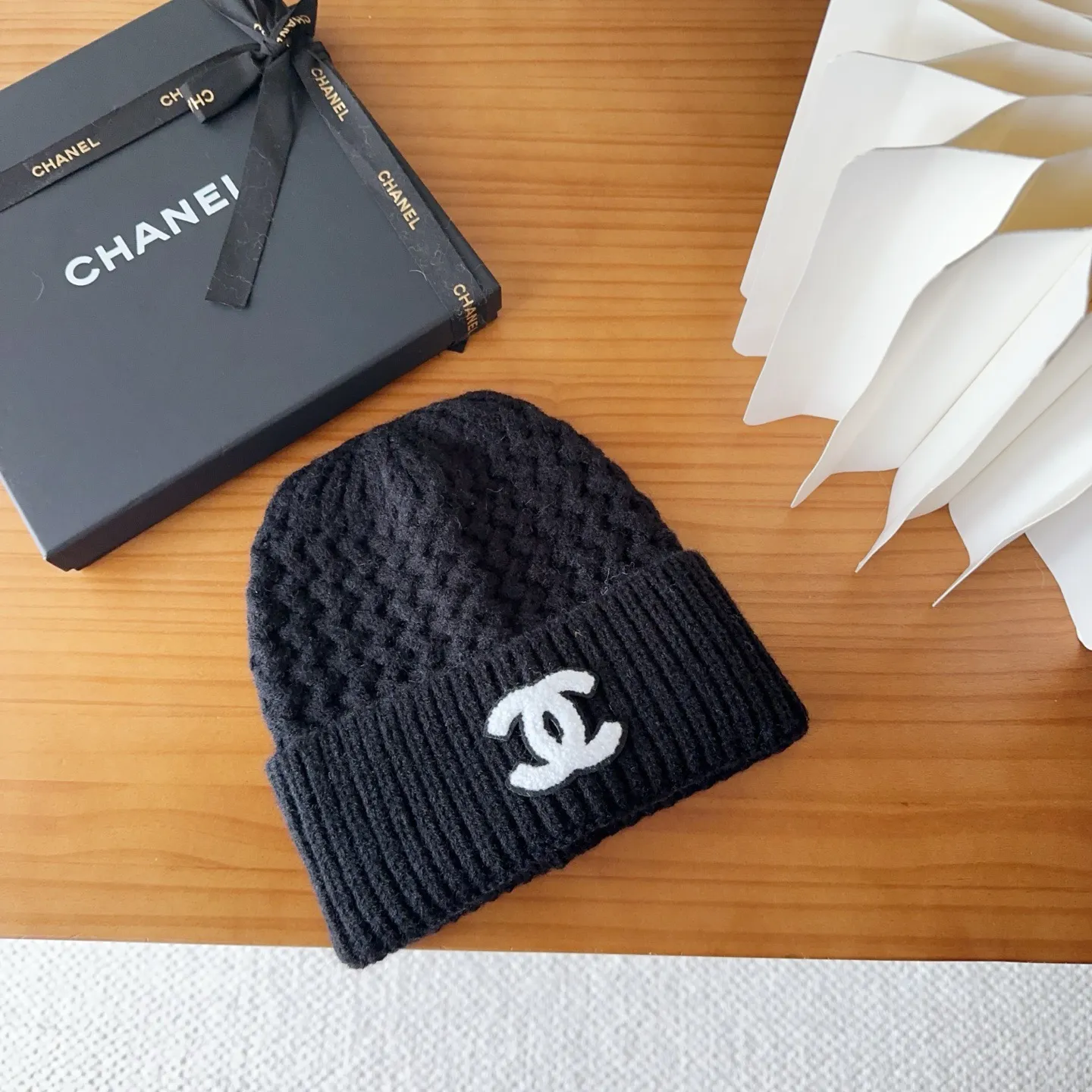💰50 Chanel official website releases CHANEL small and popular knitted hat! Xiaohongshu’s new product is released, it’s so 🉑️, high-elastic fabric, classic colors, same style for men and women.