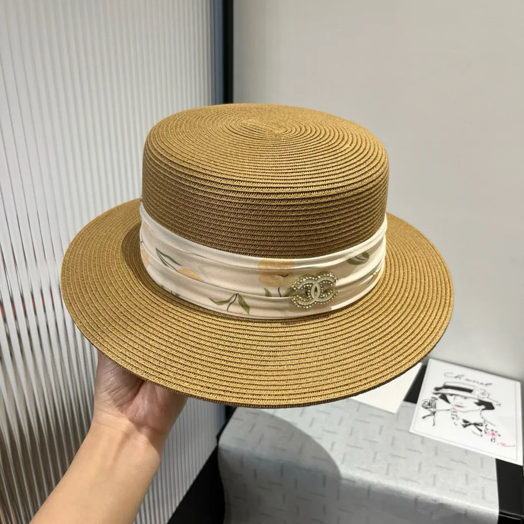 💰160¥ Chanel flat top hat, head circumference 57cm
