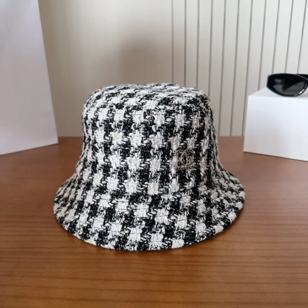 💰70 Chanel CHANEL new fisherman hat, classic and simple Xiaoxiang logo, fashionable and casual design, popular new product