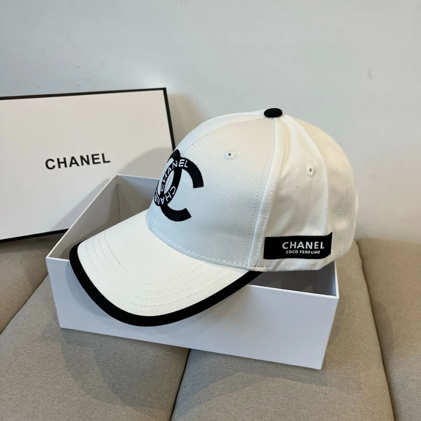 P70 CHANEL Chanel 2025 new small fragrance big-name baseball cap, counter classic style, unisex, head circumference 57