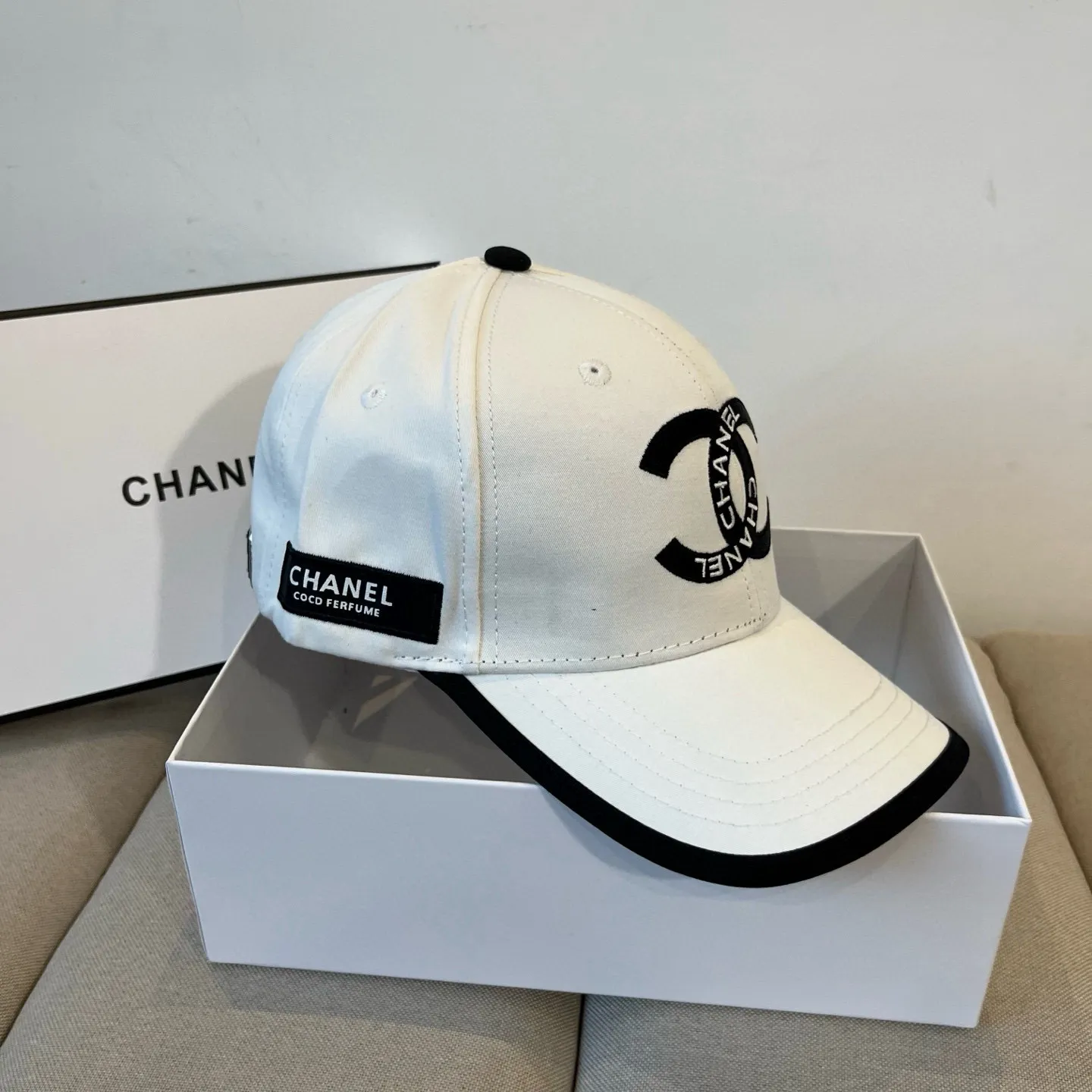 P70 CHANEL Chanel 2025 new small fragrance big-name baseball cap, counter classic style, unisex, head circumference 57