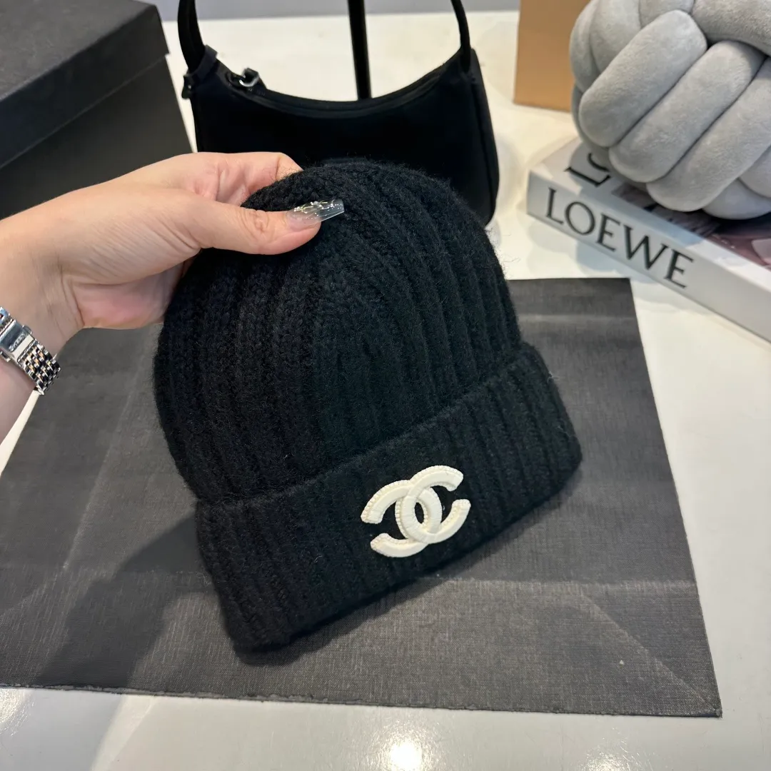 P50 Chanel knitted beanie