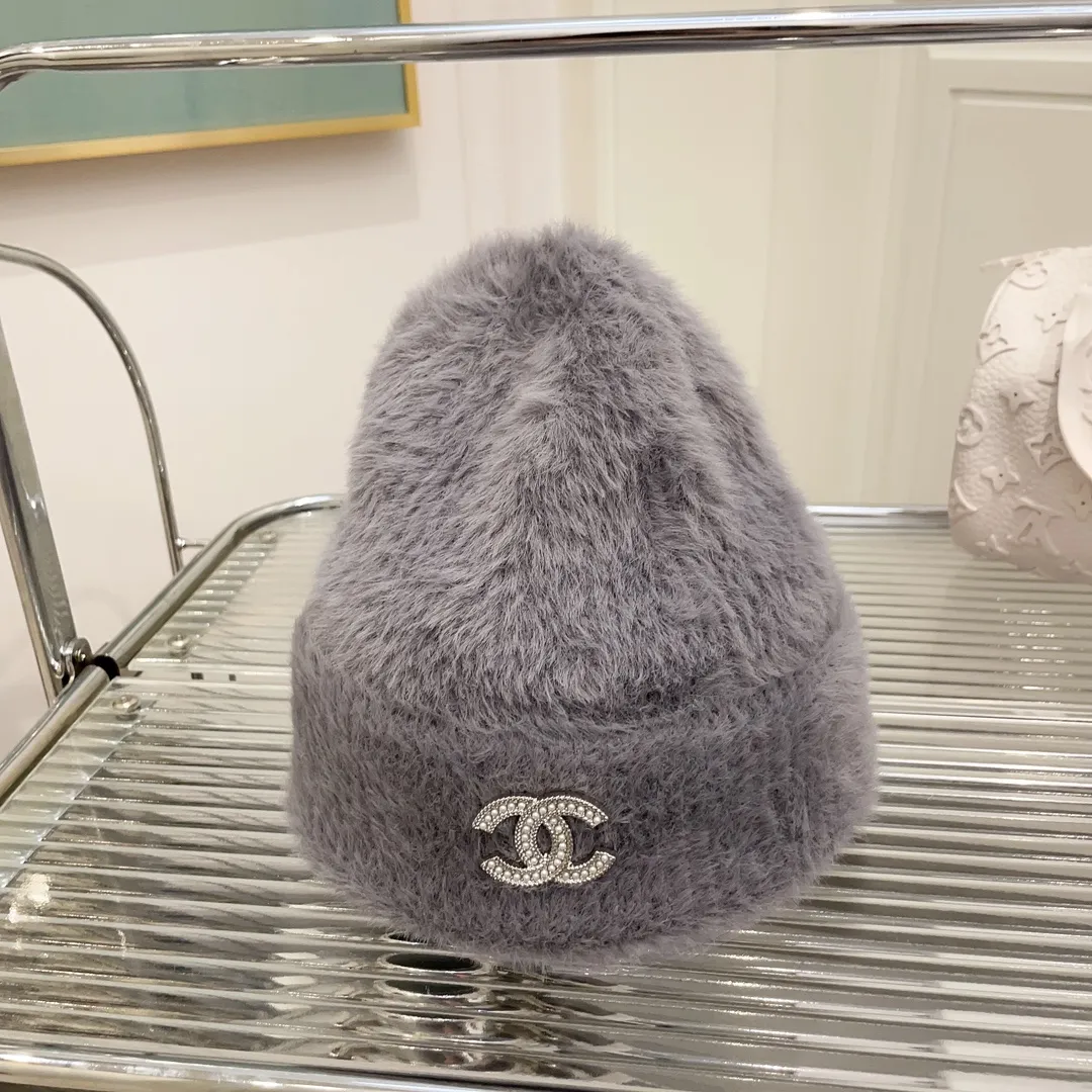 P56 CHANEL Chanel autumn and winter waterproof mink knitted cold hat Fairy gentle and sweet knitted wool hat Fried chicken soft and smooth fabric, great elasticity, super beautiful