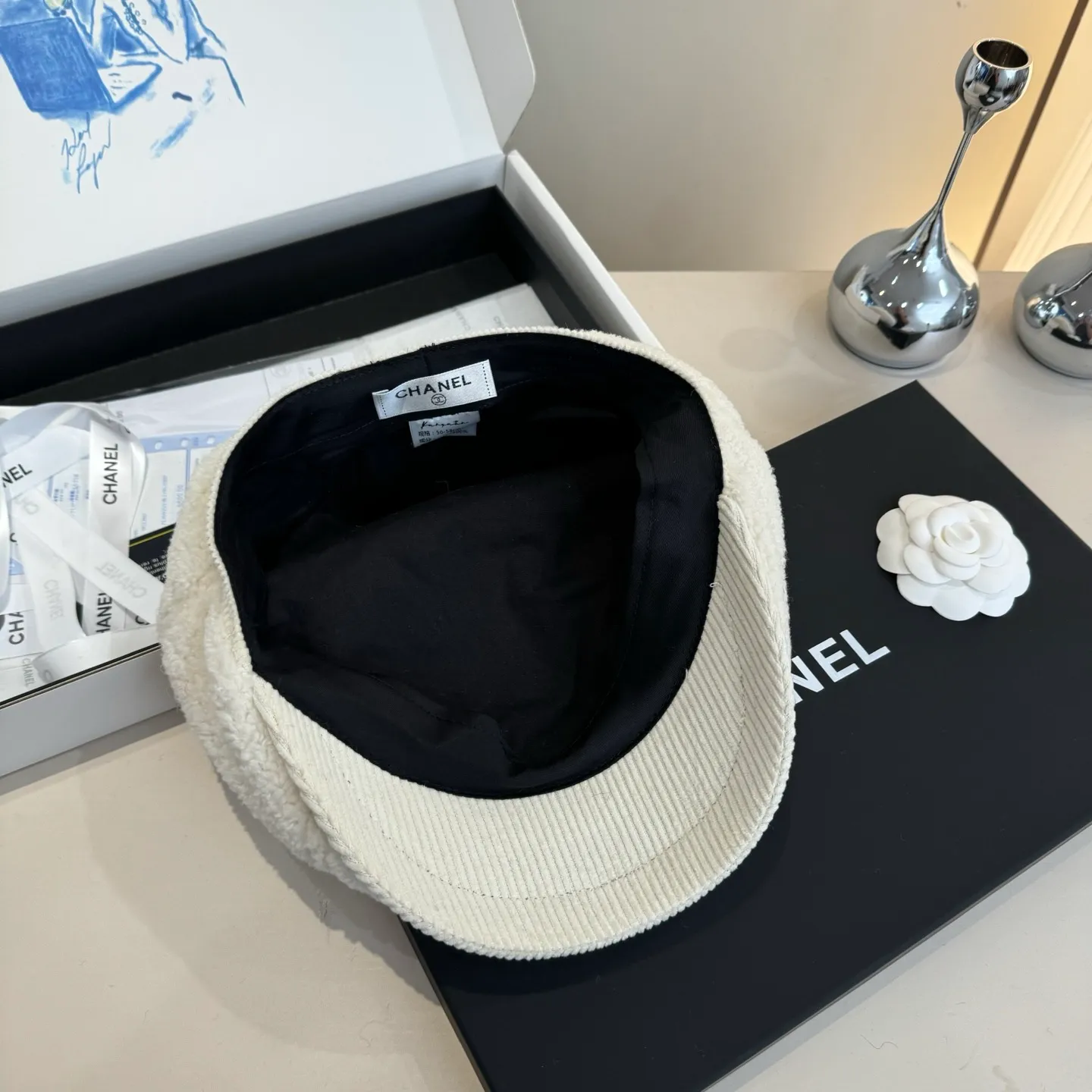 💰90¥ Chanel wool duck bill forward cap, unisex,