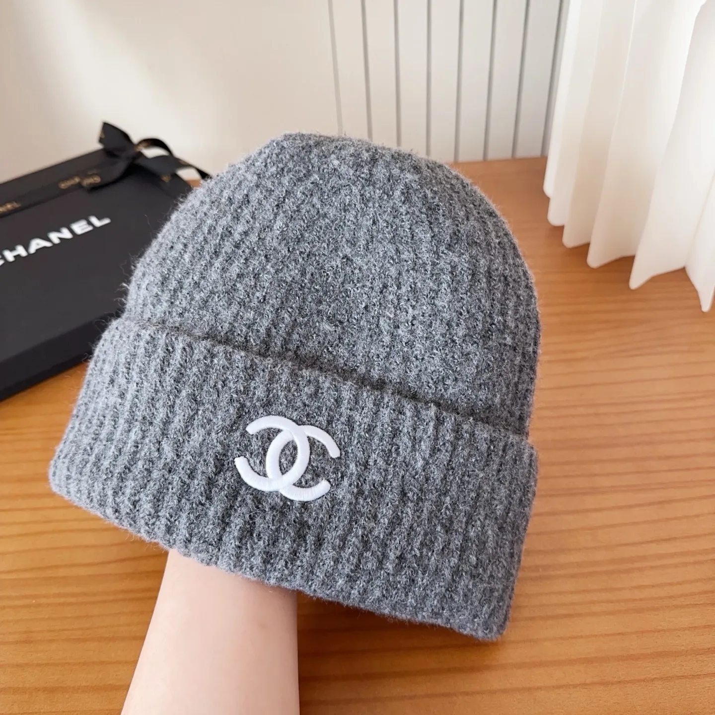 💰50 Chanel official website releases CHANEL small and popular knitted hat! Xiaohongshu’s new product is released, it’s so 🉑️, high-elastic fabric, classic colors, same style for men and women.