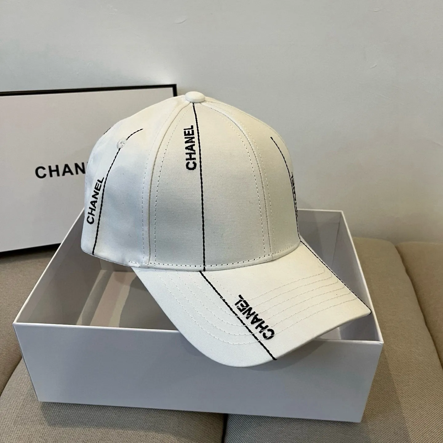 P56 CHANEL Chanel 2025 new small fragrance big-name baseball cap, counter classic style, unisex, head circumference 57