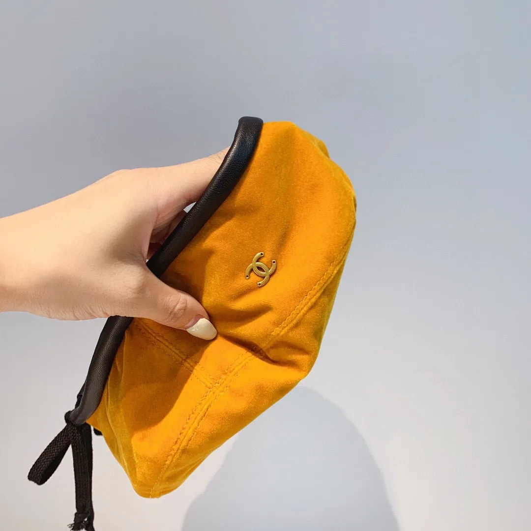 Running amount 90¥ Chanel beret, 2021 autumn and winter new style, silk lining, washed leather edge, head circumference 57cm