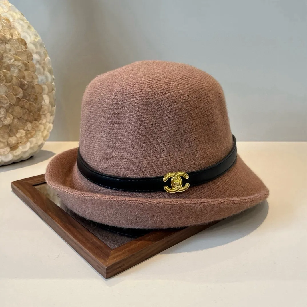 💰160¥ Chanel's new wool curled basin hat, irregular cut design, head circumference 57cm
